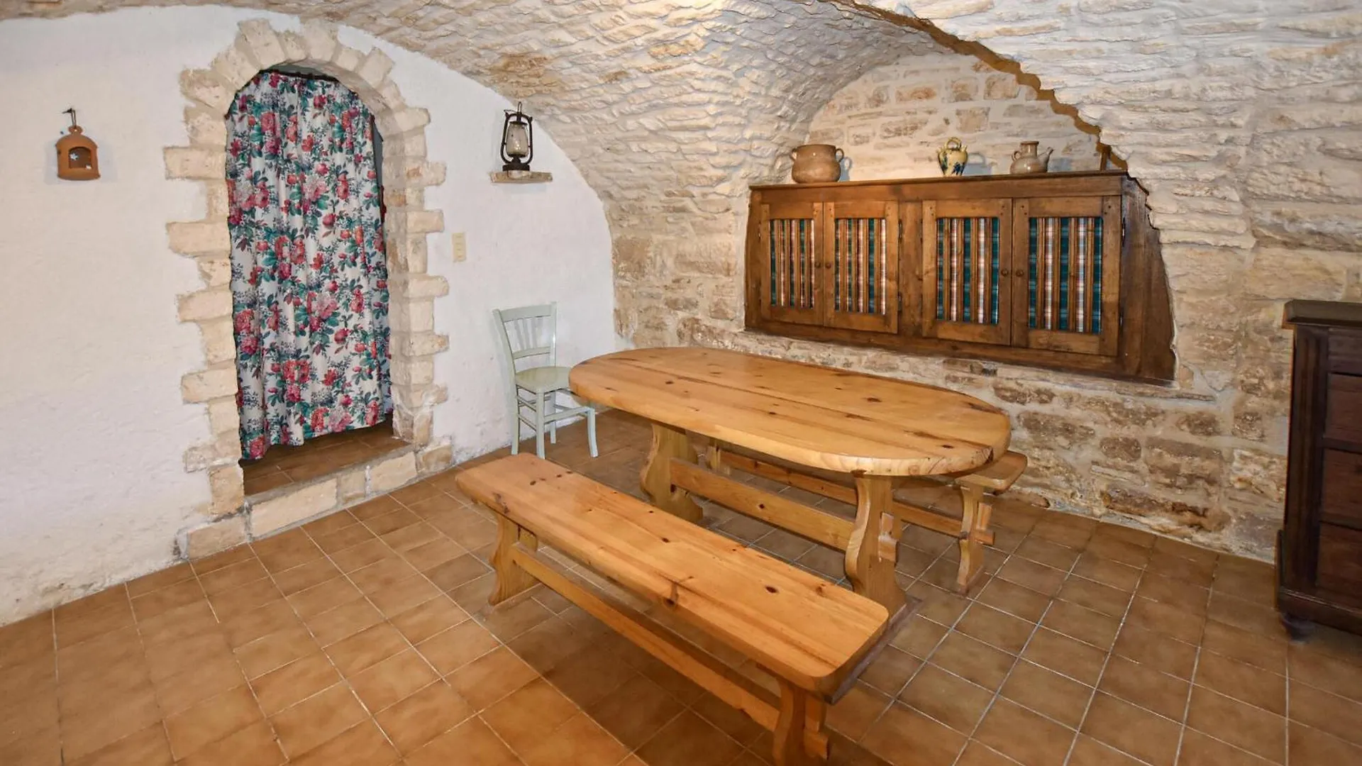 1 Bedroom Cozy Home In Orgnac Laven 0*, Orgnac-lʼAven Frankrike