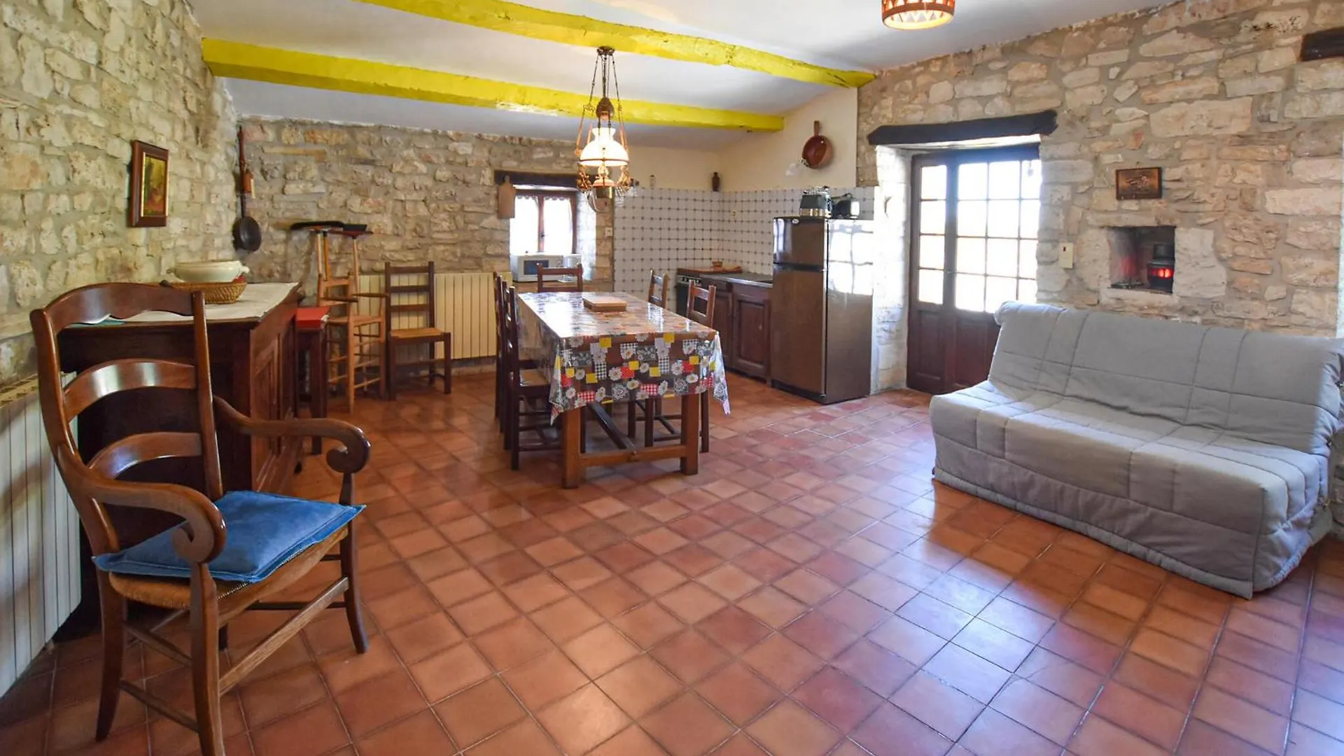 1 Bedroom Cozy Home In Orgnac Laven Frankrike